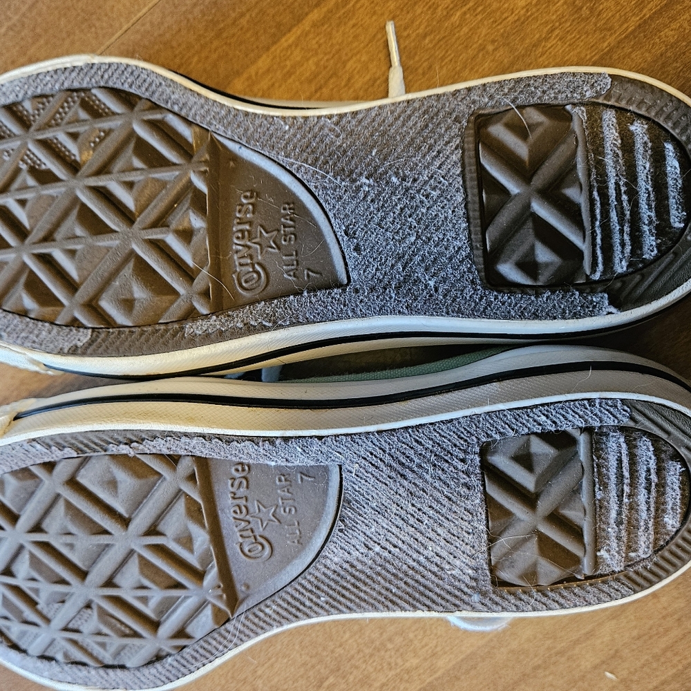 Converse ALL- Star women's size 9  mens 7 - Picture 2 of 5
